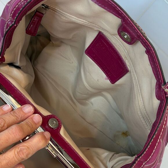 Coach Bag Purse Handbag Signature Stripe Kiss Lock Carryall Satchel Tote Bag - Picture 15 of 16